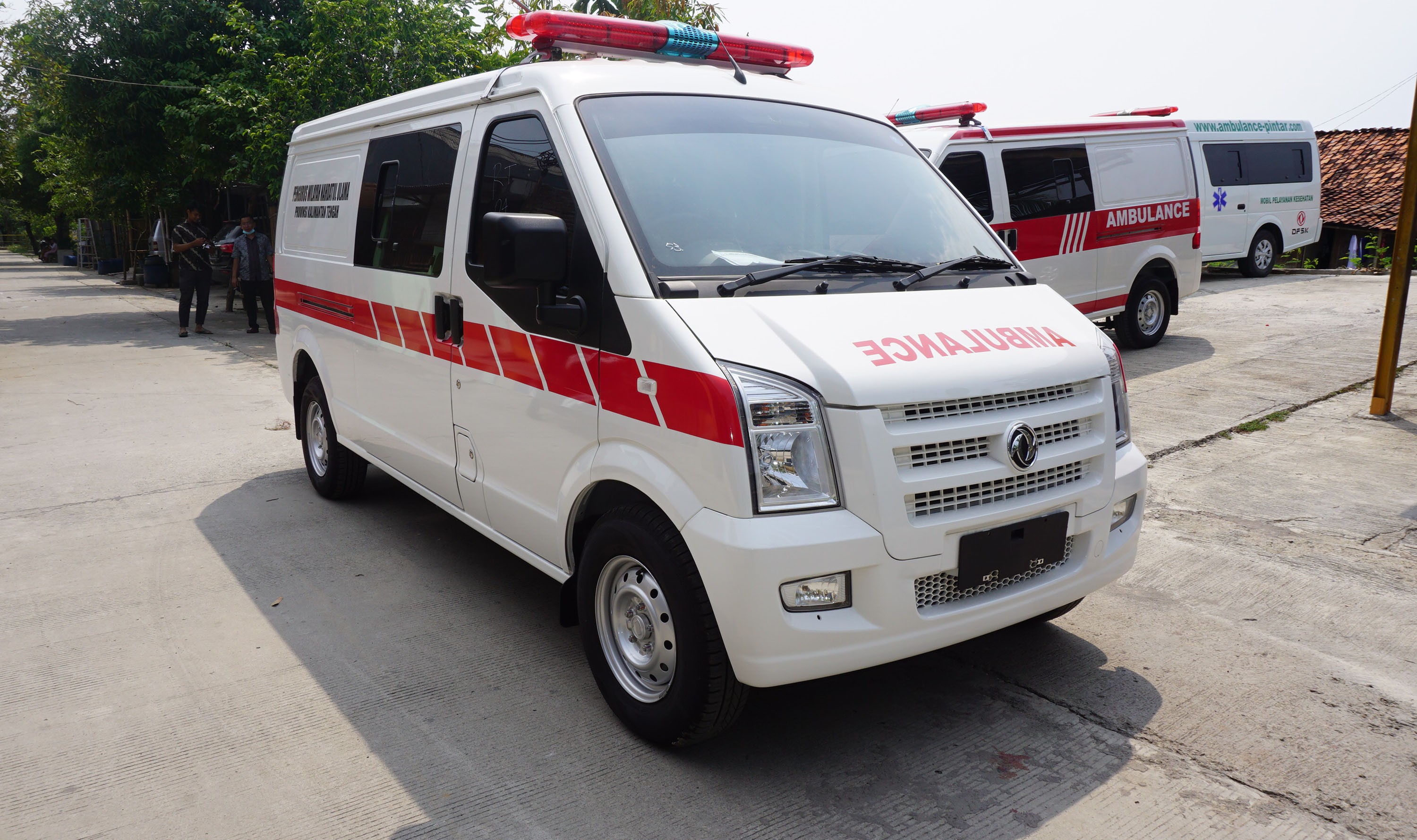 DFSK Dukung Sektor Kesehatan dengan Meluncurkan Gelora Ambulans - [en]